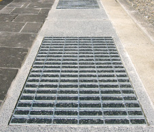 カラー舗装グレーチング