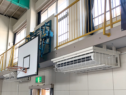 体育館のエアコン