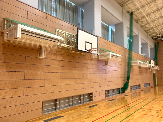 天吊形室内機用開閉扉形鋼製防球ガード