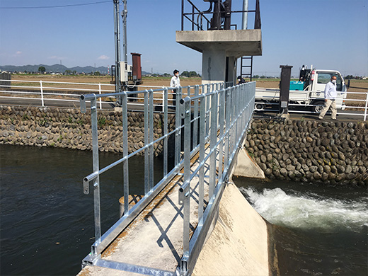 用水路水門通路柵